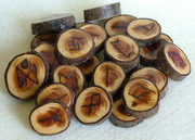 Изготовление рун из дерева Изготовление рун из дерева